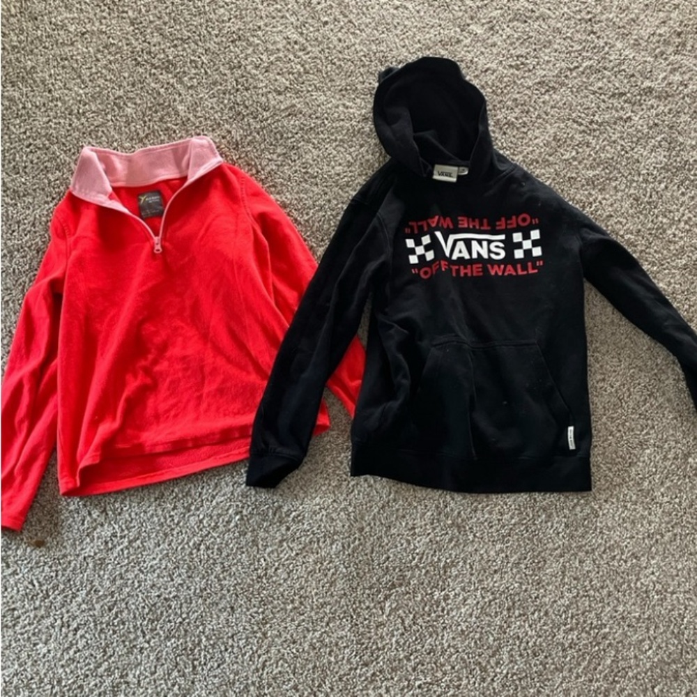 Vans Black Hoodie Sweatshirt with Bold Logo